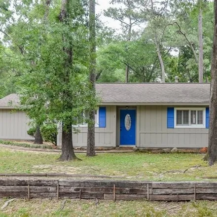 Rent this 3 bed house on 22 Raccoon Lane in Grogan's Mill, The Woodlands