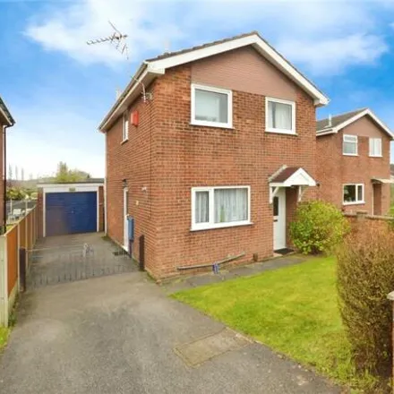 Buy this 3 bed house on Gynewell Grove in Lincoln, LN2 4QL