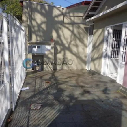 Buy this 3 bed house on Avenida Marechal Castelo Branco in Jardim Bela Vista, São José dos Campos - SP