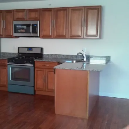 Rent this 2 bed condo on 4224 Spruce street