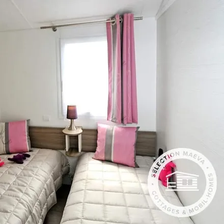 Rent this 2 bed house on Rue des parcs in 85180 Les Sables-d'Olonne, France