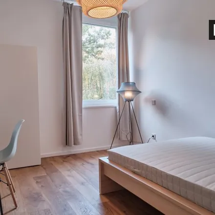 Rent this 4 bed room on U Leopoldplatz in Leopoldplatz, 13353 Berlin