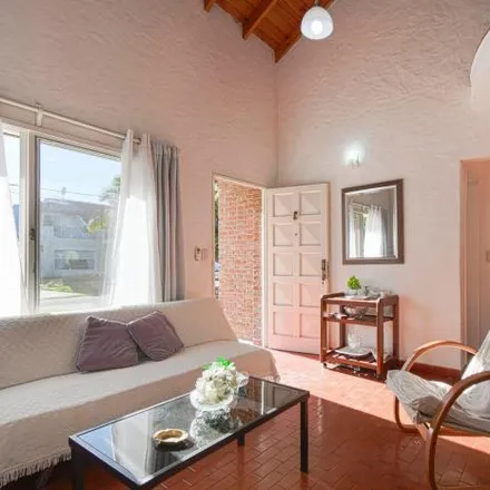 Rent this 2 bed house on Banco Provincia cancha Par 3 in Almafuerte, Parque Gorriti