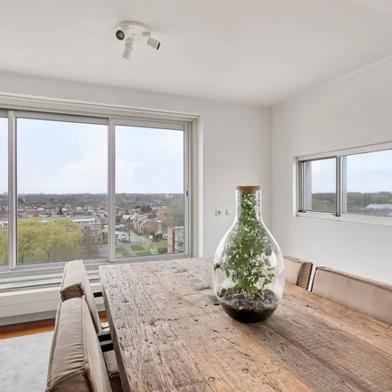 Rent this 3 bed apartment on Silverline in Hengelostraat, 1324 GZ Almere