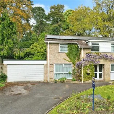 Buy this 4 bed house on Goodwood Close in Burghfield Common, RG7 3EZ