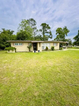Buy this 3 bed house on 1009 Edison Drive in Escambia County, FL 32505