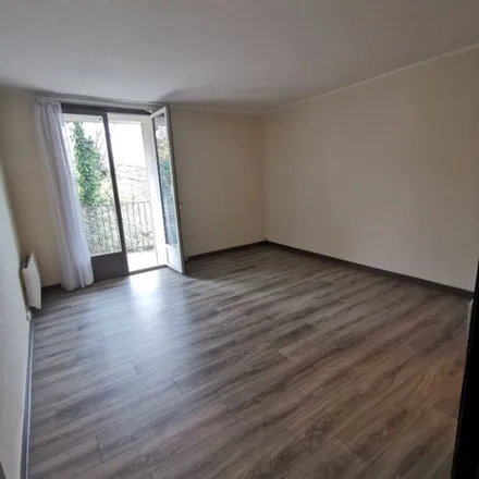 Rent this 1 bed apartment on 74bis Rue Dalayrac in 94120 Fontenay-sous-Bois, France