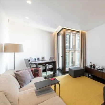 Buy this 1 bed apartment on Kings Gate in Kingsgate Walk, London