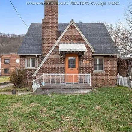 Image 1 - 6553 Roosevelt Avenue Southeast, Charleston, WV 25304, USA - House for sale