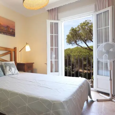 Rent this 5 bed house on Carretera a Conil Roche in 11149 Conil de la Frontera, Spain