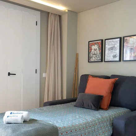 Rent this 1 bed apartment on Vegana in Rua Santo Ildefonso, 4000-472 Porto