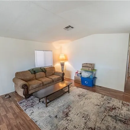 Image 9 - 2269 Neal Avenue, New Kingman-Butler, Mohave County, AZ 86409, USA - Apartment for sale