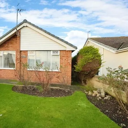 Buy this 2 bed house on Terfn Pella Camp in Cherry Close, St Asaph