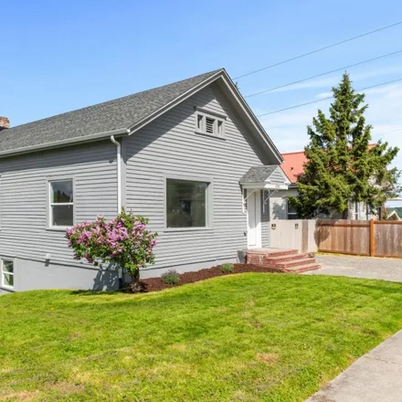 Buy this 6 bed duplex on 2741 in East Roosevelt Avenue, Tacoma