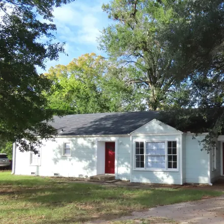 Rent this 3 bed house on 500 North College Street in Lindale, TX 75771