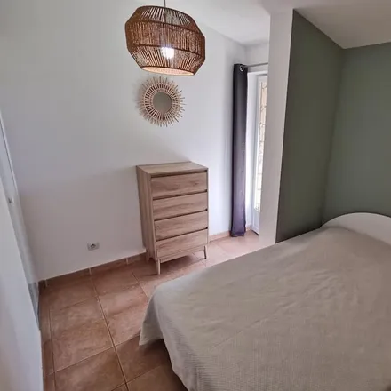 Rent this 1 bed apartment on 20140 Serra di Ferro / a Sarra di Farru