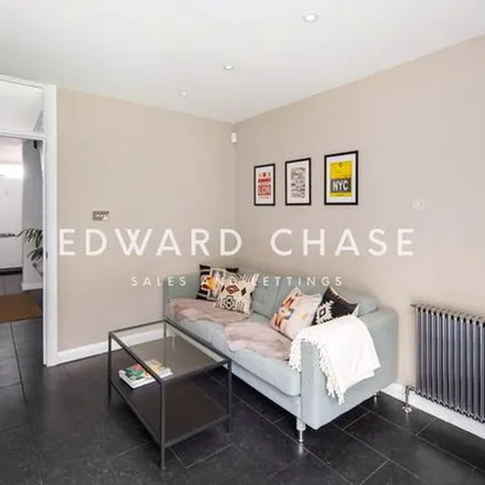 Rent this 4 bed townhouse on 1 Lower Merton Rise in Primrose Hill, London