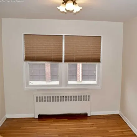 Image 8 - 15-14 N Plaza Rd Unit 15-14, Fair Lawn, New Jersey, 07410 - House for rent