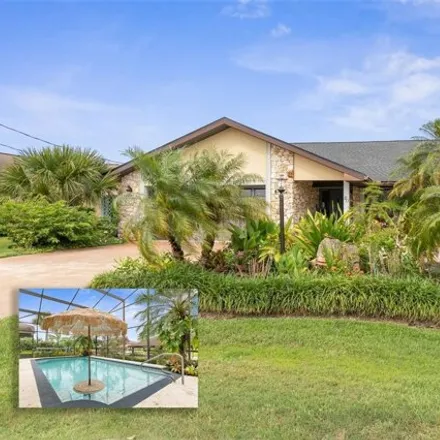 Buy this 3 bed house on 20 Clearview Ct S in Palm Coast, Florida