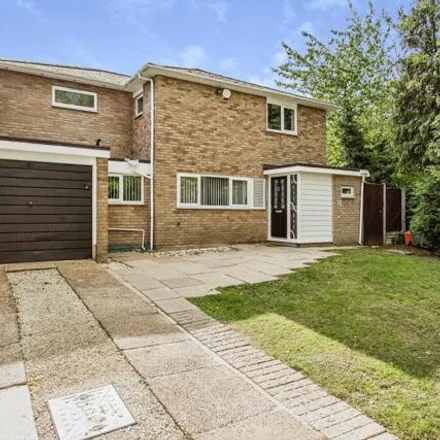 Buy this 4 bed house on Edgecotts in Basildon, SS16 5SN