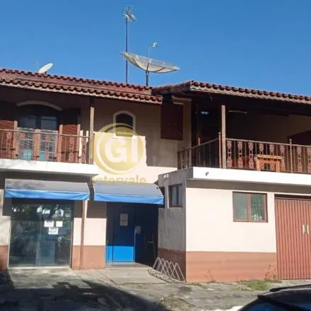 Rent this 3 bed house on Rua Takeo Ota in Parque Meia Lua, Jacareí - SP