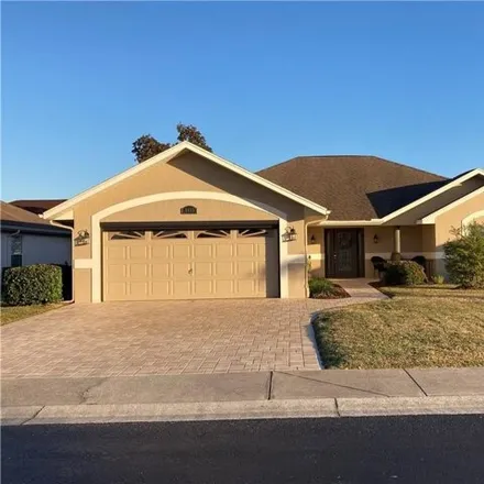 Buy this 3 bed house on 3953 East Arbor Lakes Drive in Citrus County, FL 34442