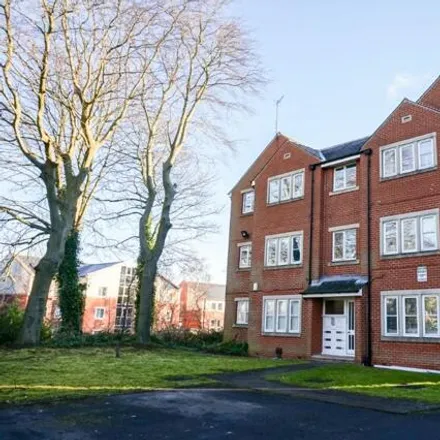 Rent this 2 bed room on North Grange Road in Leeds, LS6 2QU