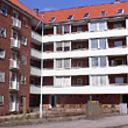 Rent this 4 bed apartment on Gammel Hadsundvej 5A in 8900 Randers C, Denmark