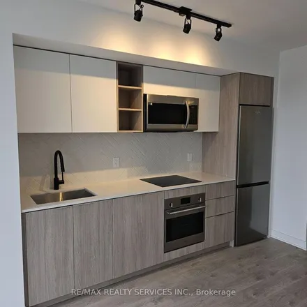 Image 8 - 34 Zorra Street, Toronto, ON M8Z 1R6, Canada - Apartment for rent