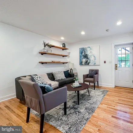 Image 8 - 1733 Wallace Street, Philadelphia, PA 19130, USA - Condo for sale