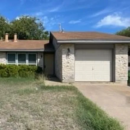 Rent this 2 bed duplex on 606 Country Aire Drive in Round Rock, TX 78664