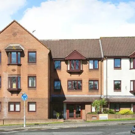 Buy this 2 bed apartment on Midland Way in Thornbury, BS35 2BY