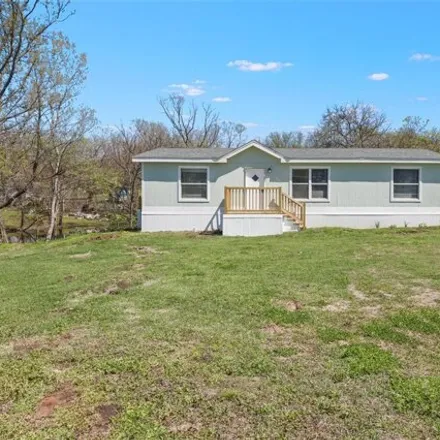 Buy this 3 bed house on 435 Sunny Drive in Southmayd, Grayson County
