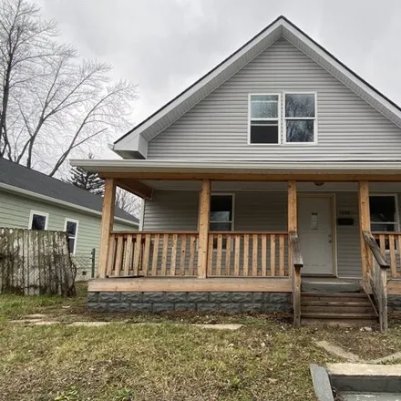 Buy this 2 bed house on 1048 N Mount St in Indianapolis, Indiana