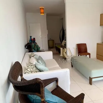 Rent this 4 bed apartment on Pavilhão de Exposições - SIV in Largo dos Coqueiros, Riviera