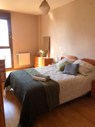 Rent this 3 bed room on Calle de los Morales in 28054 Madrid, Spain