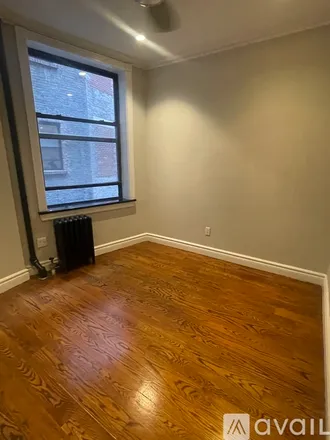 Image 1 - E 35th St, Unit 31-326 - Apartment for rent