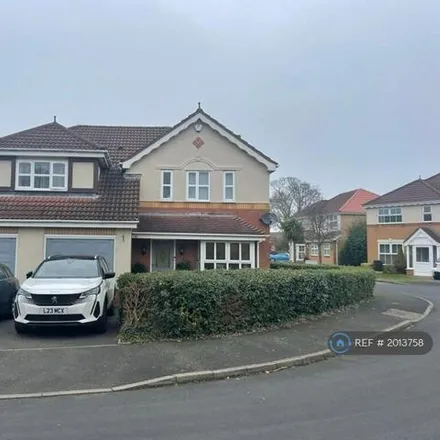 Rent this 5 bed house on 17 Bishops Meadow in Little Sutton, B75 5PQ