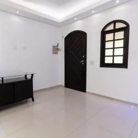 Rent this 2 bed house on Rua Alvarino Souza Rezende in Cabuçu, Guarulhos - SP