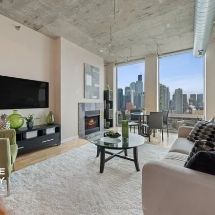 Image 4 - Two River Place, 718-720 North Larrabee Street, Chicago, IL 60661, USA - Condo for sale
