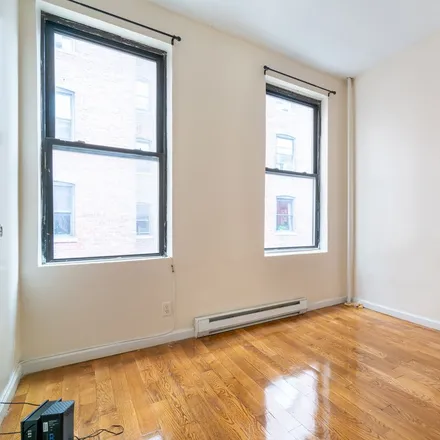 Image 2 - 207 W 109th Street - Room for rent