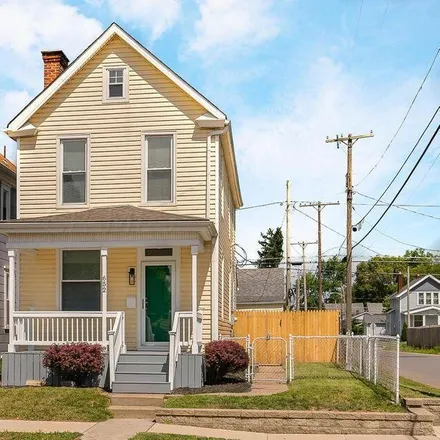 Rent this 3 bed house on 652 East Whittier Street in Columbus, OH 43206