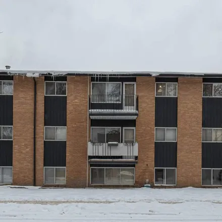 Image 1 - 10518 83 Avenue NW, Edmonton, AB T6E 2H5, Canada - Apartment for rent