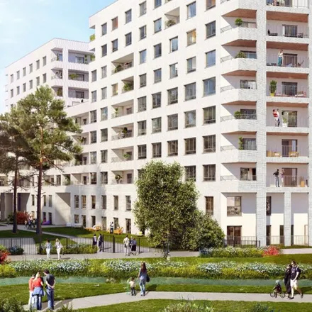 Rent this 3 bed apartment on Ars - Belcier in Rue des Maraîchers, 33800 Bordeaux