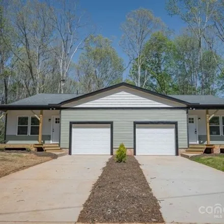 Rent this 5 bed house on 4445 Hill Street in Catawba County, NC 28673