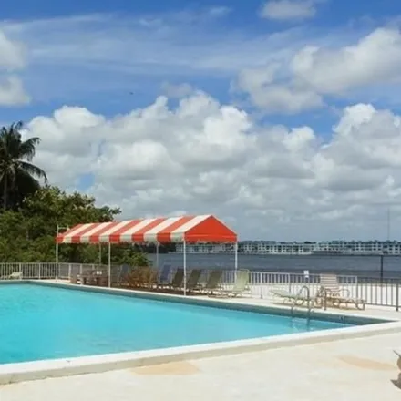 Rent this 1 bed apartment on North Miami Beach