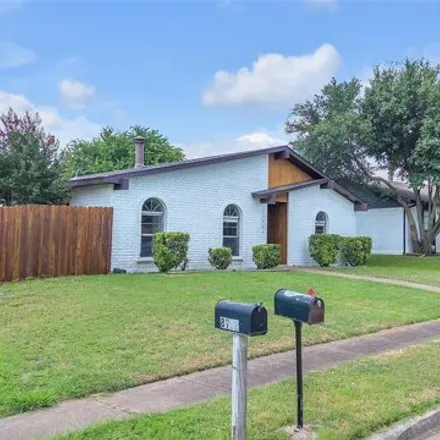 Buy this 3 bed house on 9002 High Plain Ln in Dallas, Texas