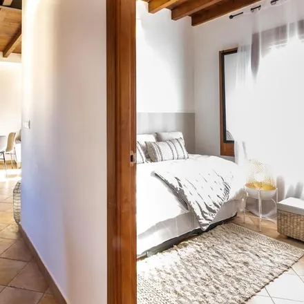 Rent this 3 bed apartment on Biblioteca Pública Provincial de Granada in Calle Profesor Sainz Cantero, 6