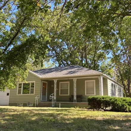 Buy this 3 bed house on 500 East 5th Street in Ellinwood, Barton County