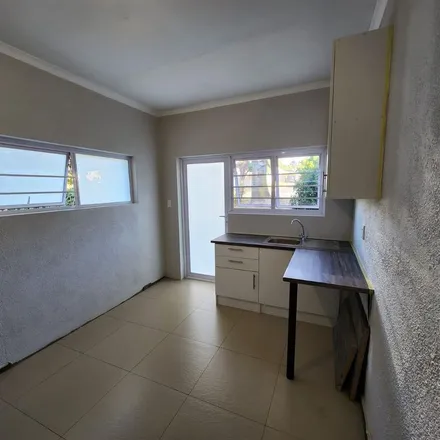 Image 3 - Old Oak Road, Bellair, Bellville, 7560, South Africa - Apartment for rent